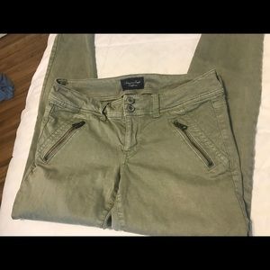 American Eagle Outfitters Army Green Jegging Pants